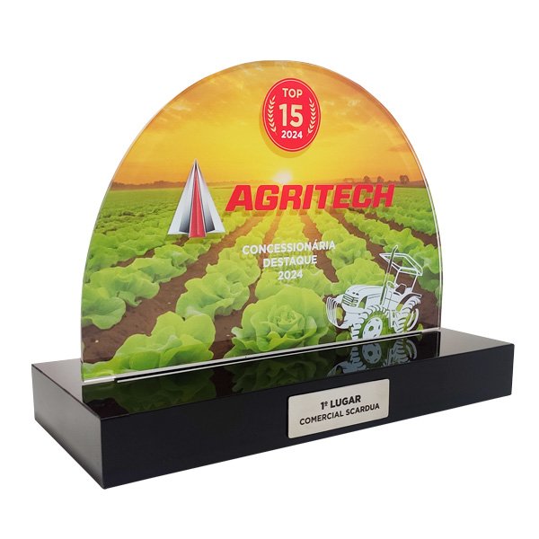 Premiação para os primeiros clientes do ano Agritech