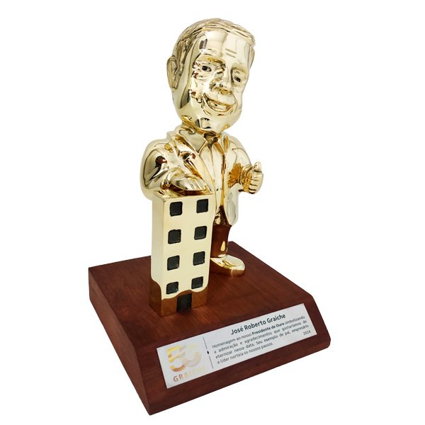Troféu aniversário do fundador pelos 50 anos de empresa