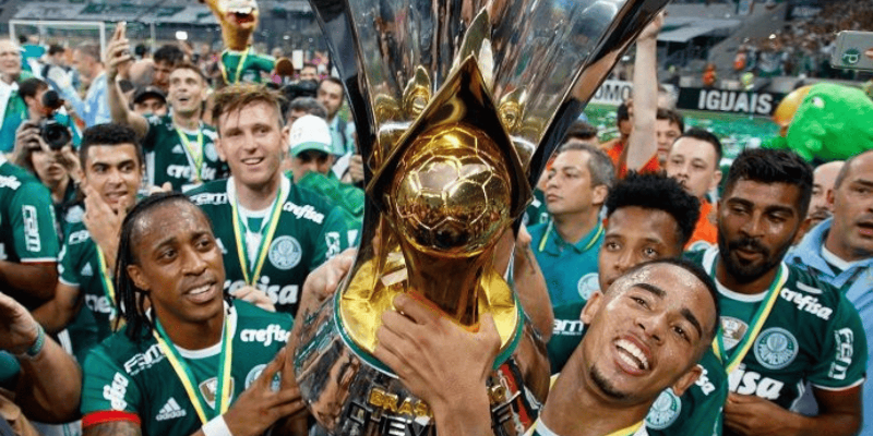 Competições de Confederações e Federações merecem um troféu à altura da conquista